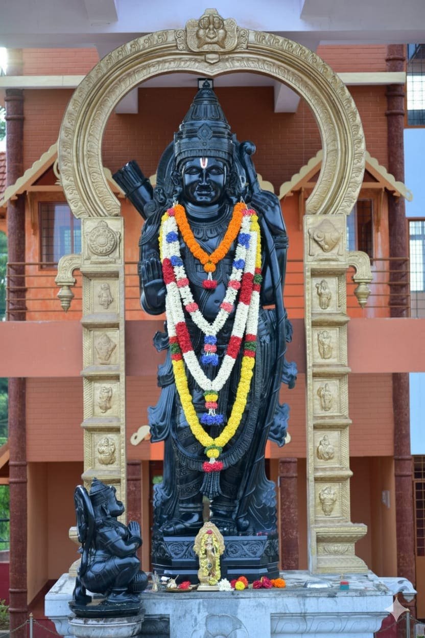 ಶ್ರೀ ಕೋದಂಡರಾಮಸ್ವಾಮಿಯ ಭವ್ಯ ಮೂರ್ತಿ
